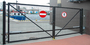 Ворота распашные для 2D и 3D ограждений в Челябинске